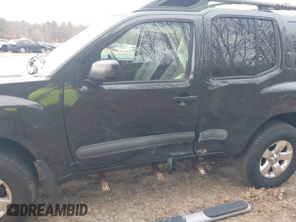 2012 Nissan Xterra X with VIN 5N1AN0NW8CC513949, listed as a IAAI auction lot 41827032 with 161,719 mi miles. Bid and sale history available at carsss.com. Image 6.