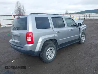 2016 Jeep Patriot Sport with VIN 1C4NJRBB6GD556435, listed as a IAAI auction lot 41949935 with 145,352 mi miles and . Bid and sale history available at carsss.com. Image 4.