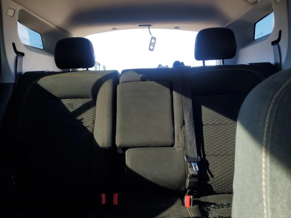 2020 GMC Terrain SLE z VIN 3GKALTEVXLL167740, wystawiony jako Copart lot #41889735 z przebiegiem 65 936 mil mil oraz Szkody całkowita. Historia ofert i sprzedaży dostępna na DreamBid. Obrazek 10.