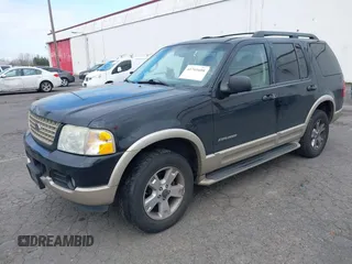 2005 Ford Explorer Eddie Bauer z VIN 1FMZU74K35UA80048, wystawiony jako IAAI lot #41741608 z przebiegiem 145 922 mil mil oraz . Historia ofert i sprzedaży dostępna na DreamBid. Obrazek 2.