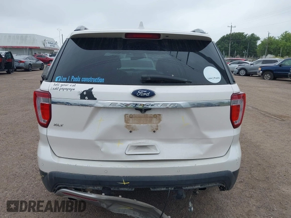 2017 Ford Explorer XLT z VIN 1FM5K7D8XHGC53849, wystawiony jako IAAI lot #42220485 z przebiegiem 135 902 mil mil oraz . Historia ofert i sprzedaży dostępna na DreamBid. Obrazek 16.