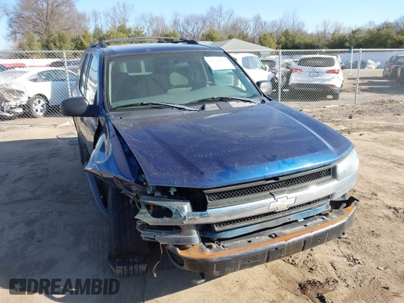 2004 Chevrolet TrailBlazer LS with VIN 1GNDT13S642345935, listed as a IAAI auction lot 41782077 with 174,938 mi miles. Bid and sale history available at carsss.com. Image 1.