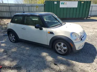 2007 MINI Cooper Hardtop with VIN WMWMF33507TU60113, listed as a Copart auction lot 53754505 with 153,806 mi miles and Clean Title. Bid and sale history available at carsss.com. Image 4.
