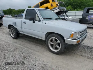 1989 Toyota Pickup DX z VIN JT4RN81PXK0034338, wystawiony jako Copart lot #58797935 z przebiegiem 210 495 mil mil oraz Tytuł czysty. Historia ofert i sprzedaży dostępna na DreamBid. Obrazek 4.