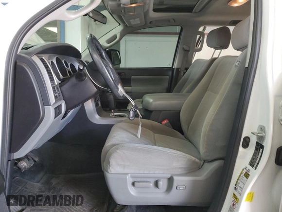 2015 Toyota Sequoia SR5 with VIN 5TDBY5G14FS114781, listed as a Copart auction lot 72066193 with 132,660 mi miles. Bid and sale history available at carsss.com. Image 7.
