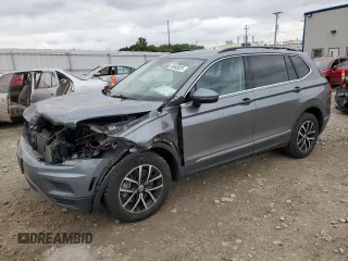 2021 Volkswagen Tiguan SE z VIN 3VV2B7AX1MM038297, wystawiony jako Copart lot #59548835 z przebiegiem 124 431 mil mil oraz Nie do naprawy • Non repairable. Historia ofert i sprzedaży dostępna na DreamBid. Obrazek 1.