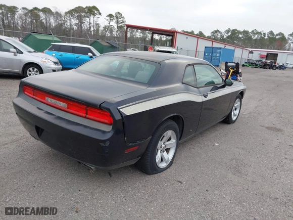 2011 Dodge Challenger with VIN 2B3CJ4DG6BH542115, listed as a IAAI auction lot 41586159 with 213,722 mi miles. Bid and sale history available at carsss.com. Image 4.