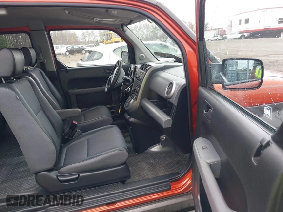 2004 Honda Element EX with VIN 5J6YH28694L015403, listed as a IAAI auction lot 41942254 with 305,544 mi miles and . Bid and sale history available at DreamBid. Image 5.