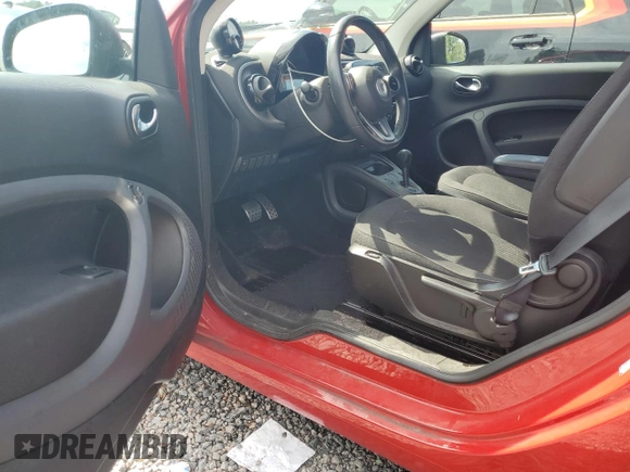 2018 Smart fortwo Pure with VIN WMEFJ9BA9JK312004, listed as a Copart auction lot 65969015 with 19,252 mi miles and Clean title. Bid and sale history available at DreamBid. Image 8.