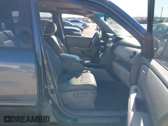 2011 Honda Pilot EX-L with VIN 5FNYF3H64BB056071, listed as a IAAI auction lot 41841047 with 112,114 mi miles and . Bid and sale history available at carsss.com. Image 5.