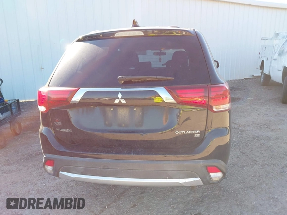 2018 Mitsubishi Outlander SE z VIN JA4AD3A32JJ003961, wystawiony jako IAAI lot #42297776 z przebiegiem 164 117 mil mil oraz . Historia ofert i sprzedaży dostępna na DreamBid. Obrazek 17.