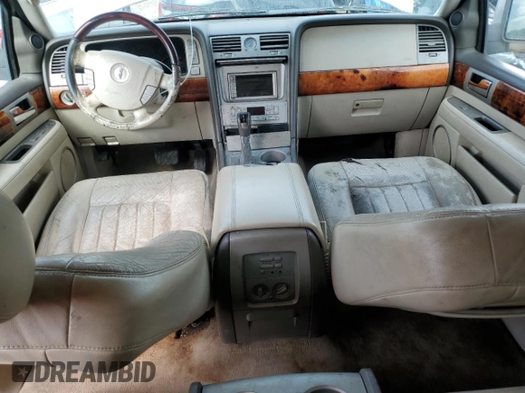 2004 Lincoln Navigator Luxury with VIN 5LMFU27R74LJ04903, listed as a Copart auction lot 41179374 with 251,101 mi miles and Clean Title. Bid and sale history available at carsss.com. Image 8.