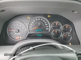 2005 GMC Envoy SLT with VIN 1GKDS13S452258553, listed as a Copart auction lot 82888944 with 174,546 mi miles and Salvage Title. Bid and sale history available at carsss.com. Image 9.