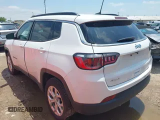2024 Jeep Compass Latitude with VIN 3C4NJDBN6RT132814, listed as a IAAI auction lot 42437911 with 32,189 mi miles and . Bid and sale history available at DreamBid. Image 3.