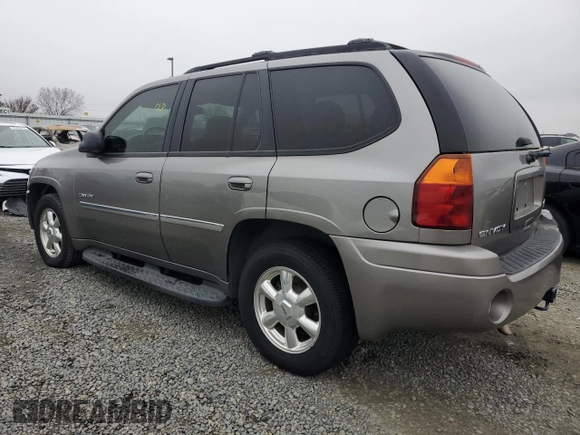 2006 GMC Envoy SLT with VIN 1GKDS13S962138197, listed as a Copart auction lot 85679094 with 166,376 mi miles and Salvage Title. Bid and sale history available at carsss.com. Image 2.