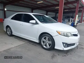2014 Toyota Camry L with VIN 4T1BF1FK9EU851425, listed as a IAAI auction lot 41792918 with 268,340 mi miles. Bid and sale history available at carsss.com. Image 1.