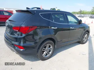 2017 Hyundai Santa Fe 2.4L с VIN 5XYZTDLBXHG440736, выставлен на аукционе IAAI как лот 42234524 с пробегом 134 045 миль миль и . История ставок и продаж доступна на DreamBid. Изображение 4.