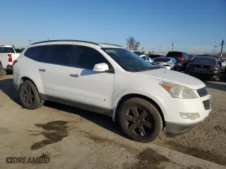 2010 Chevrolet Traverse LT w/1LT with VIN 1GNLRFED8AS134642, listed as a Copart auction lot 48552415 with 245,985 mi miles and Clean Title. Bid and sale history available at carsss.com. Image 4.