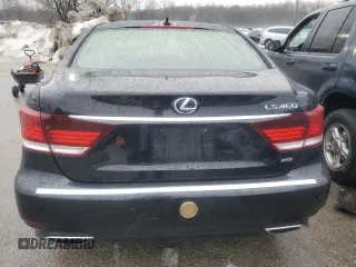2013 Lexus LS 460 z VIN JTHCL5EF4D5018541, wystawiony jako Copart lot #87919255 z przebiegiem 127 441 mil mil oraz Szkoda całkowita • Salvage title. Historia ofert i sprzedaży dostępna na DreamBid. Obrazek 6.