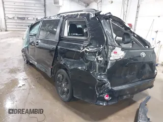 2011 Toyota Sienna SE with VIN 5TDXK3DC1BS172813, listed as a IAAI auction lot 41643352 with 172,385 mi miles. Bid and sale history available at carsss.com. Image 3.