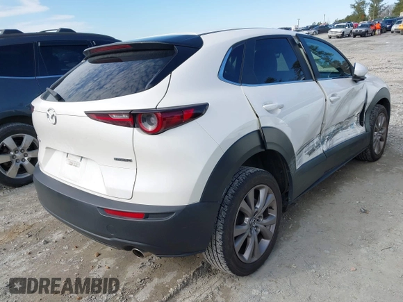 2021 Mazda CX-30 Preferred with VIN 3MVDMACL6MM206944, listed as a IAAI auction lot 41589352 with 82,408 mi miles. Bid and sale history available at carsss.com. Image 4.