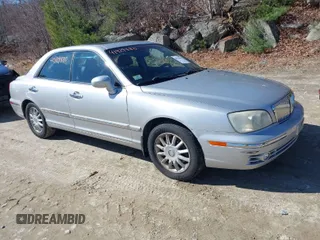 2005 Hyundai XG350 with VIN KMHFU45EX5A386126, listed as a IAAI auction lot 41929880 with 87,176 mi miles. Bid and sale history available at carsss.com. Image 1.