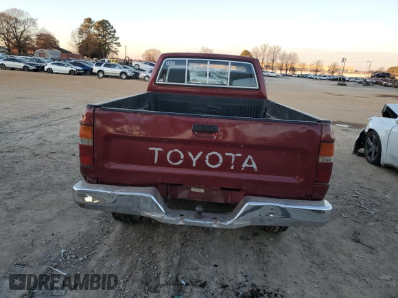 1991 Toyota Pickup DX z VIN JT4RN01P5M0011747, wystawiony jako Copart lot #42169245 z przebiegiem 204 202 mil mil oraz Szkoda całkowita • Salvage title. Historia ofert i sprzedaży dostępna na DreamBid. Obrazek 6.
