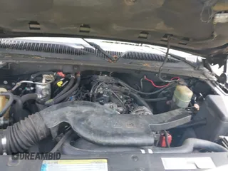 2001 Chevrolet Tahoe LS z VIN 1GNEC13T11J253789, wystawiony jako IAAI lot #42149420 z przebiegiem Nie podano mil oraz . Historia ofert i sprzedaży dostępna na DreamBid. Obrazek 10.