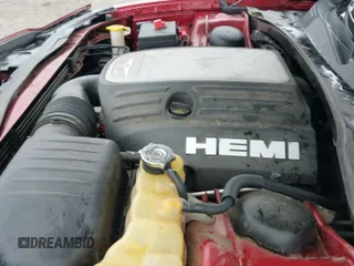 2013 Chrysler 300 Luxury Series с VIN 2C3CCAST8DH564518, выставлен на аукционе IAAI как лот 41724870 с пробегом 140 660 миль миль и . История ставок и продаж доступна на DreamBid. Изображение 15.