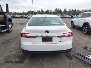 2025 Toyota Camry LE с VIN 4T1DBADK5SU522109, выставлен на аукционе IAAI как лот 42220850 с пробегом 298 миль миль и . История ставок и продаж доступна на DreamBid. Изображение 17.