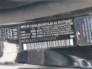 2000 Mercedes-Benz CLK 320/430 z VIN WDBLK65G1YT042203, wystawiony jako IAAI lot #42390576 z przebiegiem 161 672 mil mil oraz . Historia ofert i sprzedaży dostępna na DreamBid. Obrazek 9.