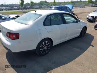 2008 Volkswagen Jetta S with VIN 3VWJZ71K08M131499, listed as a IAAI auction lot 42431708 with 90,512 mi miles and . Bid and sale history available at DreamBid. Image 4.