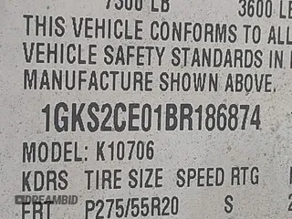 2011 GMC Yukon SLT with VIN 1GKS2CE01BR186874, listed as a IAAI auction lot 41762705 with 249,283 mi miles. Bid and sale history available at carsss.com. Image 9.