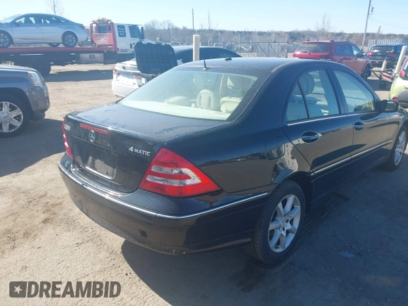 2007 Mercedes-Benz C 280 Luxury with VIN WDBRF92H87F909607, listed as a IAAI auction lot 41808604 with 235,520 mi miles and . Bid and sale history available at DreamBid. Image 4.