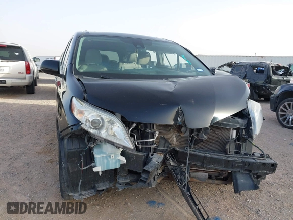 2019 Toyota Sienna XLE Auto Access Seat with VIN 5TDYZ3DCXKS986393, listed as a IAAI auction lot 41451840 with 93,424 mi miles. Bid and sale history available at carsss.com. Image 6.