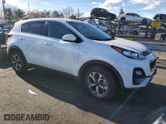 2022 Kia Sportage LX with VIN KNDPMCAC7N7955180, listed as a Copart auction lot 85560064 with 30,781 mi miles and Clean Title. Bid and sale history available at carsss.com. Image 4.