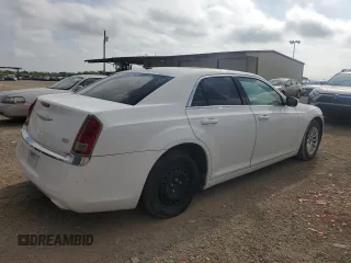 2013 Chrysler 300 z VIN 2C3CCAAG2DH533219, wystawiony jako Copart lot #54202515 z przebiegiem 192 531 mil mil oraz Czysty tytuł • Clean title. Historia ofert i sprzedaży dostępna na DreamBid. Obrazek 3.