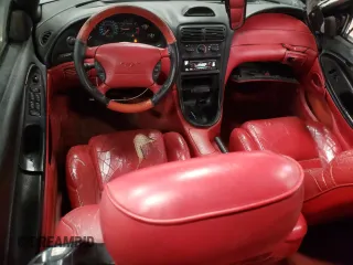 1994 Ford Mustang z VIN 1FALP45T4RF149529, wystawiony jako Copart lot #42222295 z przebiegiem 179 309 mil mil oraz Szkoda całkowita • Salvage title. Historia ofert i sprzedaży dostępna na DreamBid. Obrazek 8.