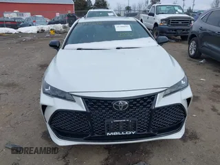 2019 Toyota Avalon XLE with VIN 4T1BZ1FB5KU014903, listed as a IAAI auction lot 41388692 with 100,599 mi miles. Bid and sale history available at carsss.com. Image 12.