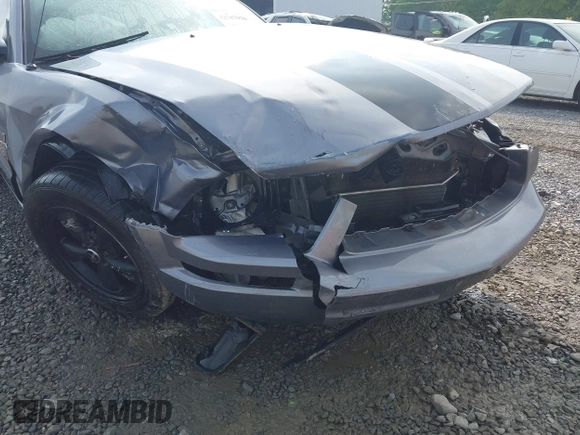2007 Ford Mustang Deluxe with VIN 1ZVFT80N375332942, listed as a IAAI auction lot 42247026 with 91,352 mi miles and . Bid and sale history available at DreamBid. Image 6.