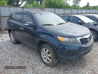 2013 Kia Sorento LX with VIN 5XYKT4A14DG338676, listed as a IAAI auction lot 42795915 with 138,457 mi miles and . Bid and sale history available at DreamBid. Image 1.