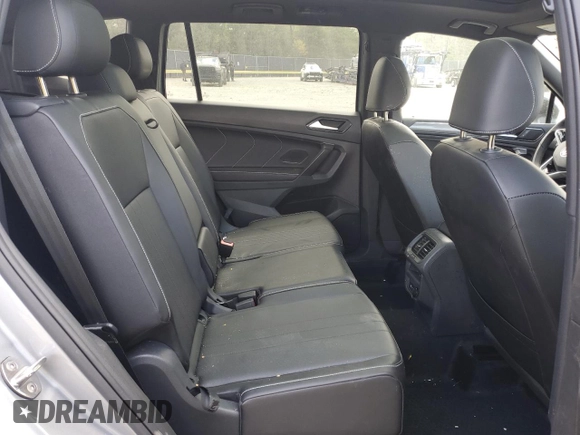 2024 Volkswagen Tiguan SE R-Line Black with VIN 3VVCB7AXXRM129869, listed as a Copart auction lot 53387585 with 8,563 mi miles and Salvage title. Bid and sale history available at DreamBid. Image 12.