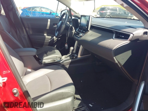 2022 Toyota Corolla Cross XLE с VIN 7MUDAAAG9NV019320, выставлен на аукционе IAAI как лот 42000933 с пробегом 13 021 миль миль и . История ставок и продаж доступна на DreamBid. Изображение 5.