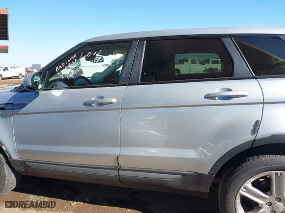 2015 Land Rover Range Rover Evoque Pure Plus with VIN SALVP2BG3FH961279, listed as a IAAI auction lot 41317888 with 101,743 mi miles. Bid and sale history available at carsss.com. Image 15.