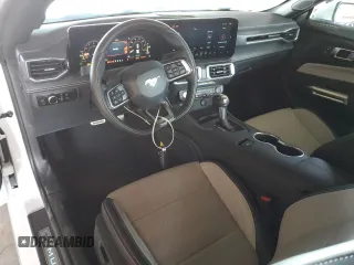 2024 Ford Mustang EcoBoost с VIN 1FA6P8TH0R5109893, выставлен на аукционе Copart как лот 61587155 с пробегом 15 479 миль миль и Списание • Salvage title. История ставок и продаж доступна на DreamBid. Изображение 8.