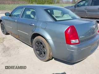 2007 Chrysler 300 Limited with VIN 2C3KA53G37H799150, listed as a IAAI auction lot 42104081 with 132,326 mi miles. Bid and sale history available at carsss.com. Image 3.