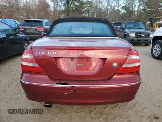 2004 Mercedes-Benz CLK 320 z VIN WDBTK65G04T032160, wystawiony jako Copart lot #80343424 z przebiegiem 104 002 mil mil oraz Tytuł czysty. Historia ofert i sprzedaży dostępna na DreamBid. Obrazek 6.