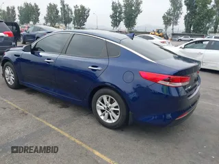 2017 Kia Optima LX z VIN 5XXGT4L32HG142220, wystawiony jako IAAI lot #42407297 z przebiegiem 139 731 mil mil oraz . Historia ofert i sprzedaży dostępna na DreamBid. Obrazek 3.