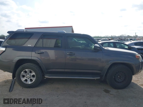 2014 Toyota 4Runner SR5 z VIN JTEZU5JR0E5071498, wystawiony jako IAAI lot #42050372 z przebiegiem 109 448 mil mil oraz . Historia ofert i sprzedaży dostępna na DreamBid. Obrazek 13.