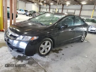 2011 Honda Civic LX-S z VIN 19XFA1F65BE003995, wystawiony jako Copart lot #86278604 z przebiegiem 296 506 mil mil oraz Czysty tytuł • Clean title. Historia ofert i sprzedaży dostępna na DreamBid. Obrazek 1.